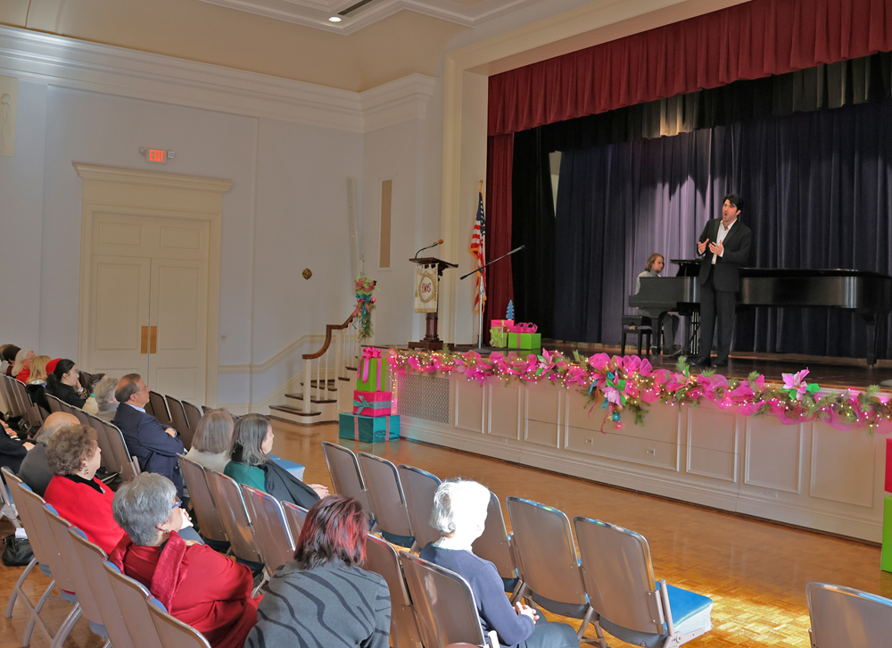 Reed Gnepper, baritone, and Benjamin Keating, piano. {{brizy_dc_image_alt imageSrc=