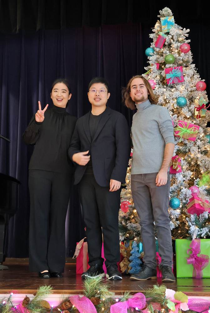 CCM Piano Professor Avan Yu with his students Chang Lu and Benjamin Keating {{brizy_dc_image_alt imageSrc=