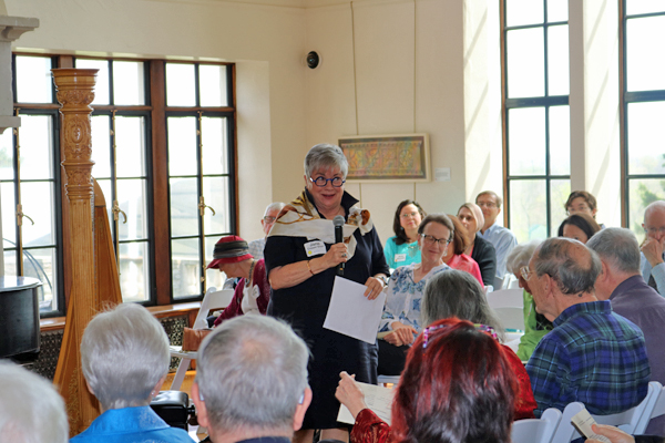 Jane Copper-Short gave awards to the winners