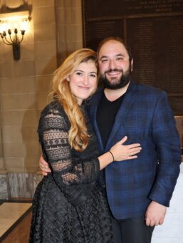 Marika Bournaki & Julian Schwarz at the reception. {{brizy_dc_image_alt imageSrc=