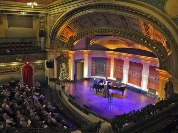 {{brizy_dc_image_alt imageSrc=