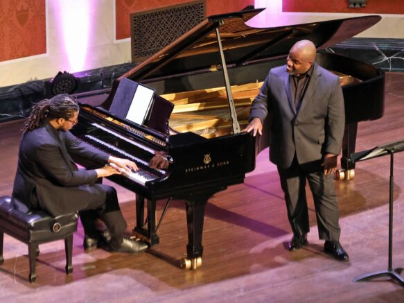 Lawrence Brownlee, tenor, and Donald Lee III, piano {{brizy_dc_image_alt imageSrc=