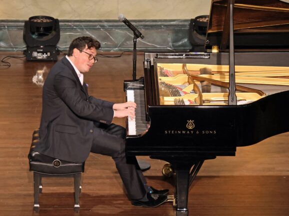 {{brizy_dc_image_alt imageSrc=