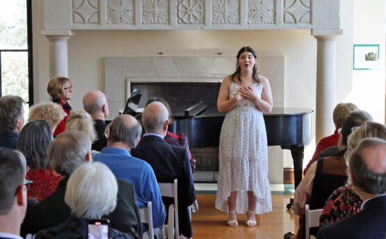 Genevieve Howard & Toni Sheffer, piano