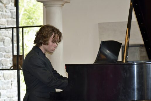 Joshua Chertock, piano