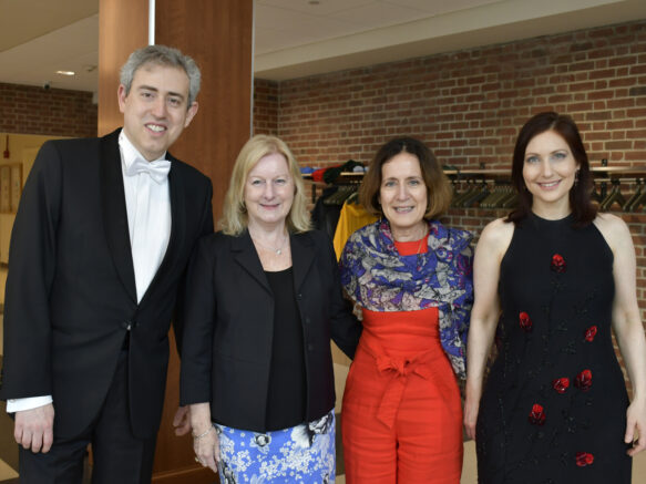 {{brizy_dc_image_alt imageSrc=