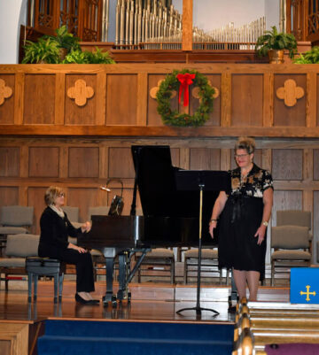 Toni Sheffer and Joy Burdette - Matiene Musicale Cincinnati members performance on 12-11-2019