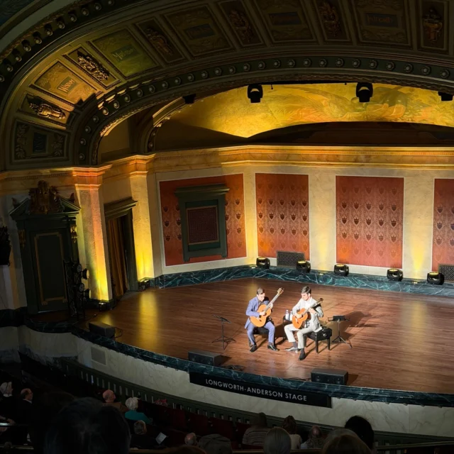 This past Sunday, Ziggy and Miles closed our 2025-26 recital series with a phenomenal performance! From a Debussy suite to new works commissioned by the duo themselves, the program showcased the brothers' flawless technique and refined sensitivity. 👏🎸